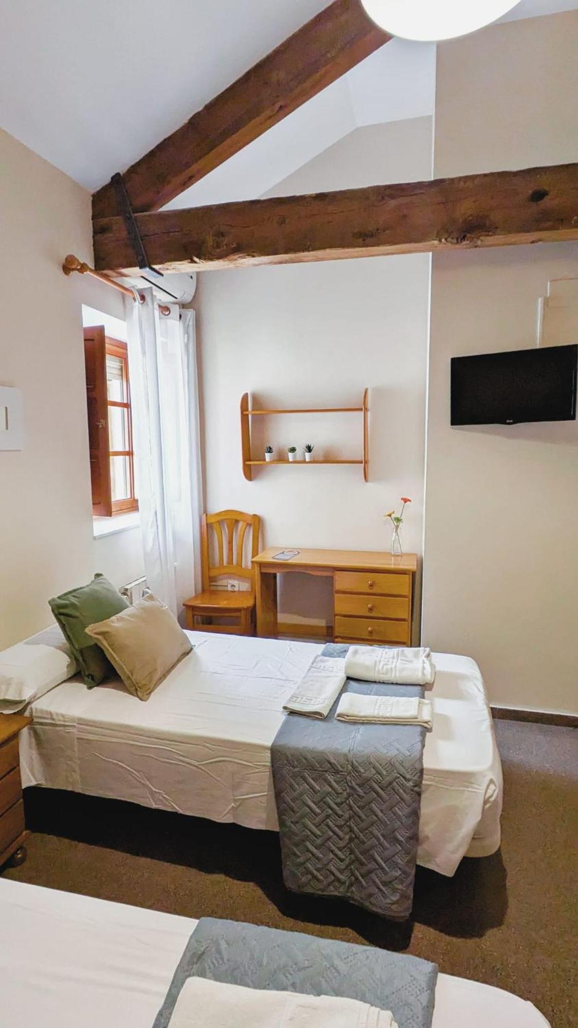 Hostal El Convent De ムンカーダ エクステリア 写真